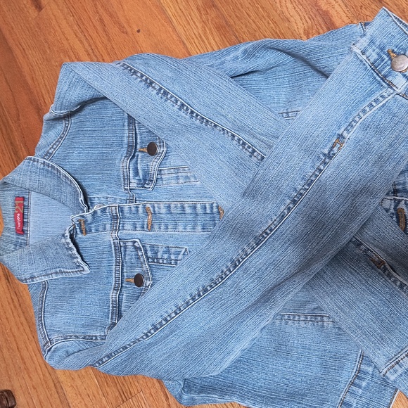 Forever 21 blue jean jacket, size medium, distressed denim - Picture 10 of 10